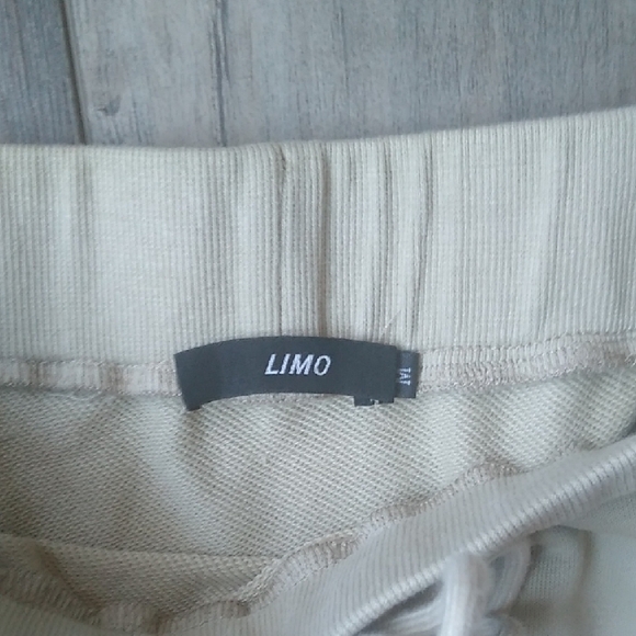 Chic Cream Maxi Skirt with Drawstring Waist - Picture 2 of 7